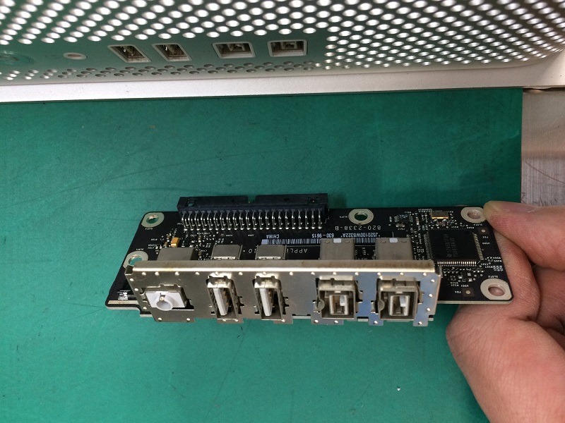 MacProのUSBボード交換