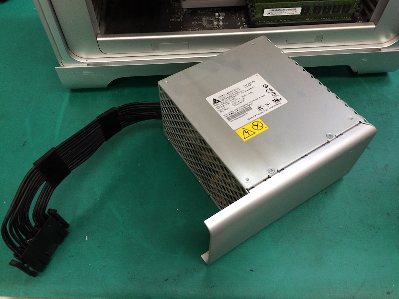 Mac pro 2012 電源