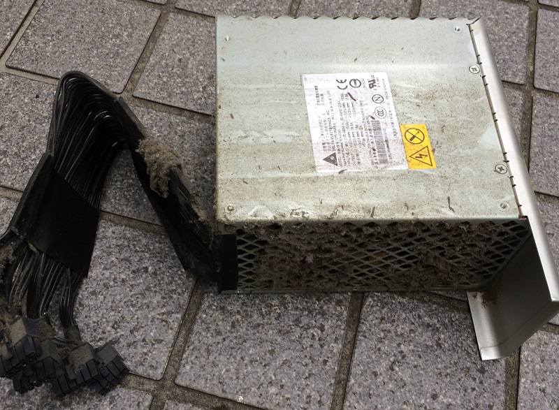 macpro2006電源部分