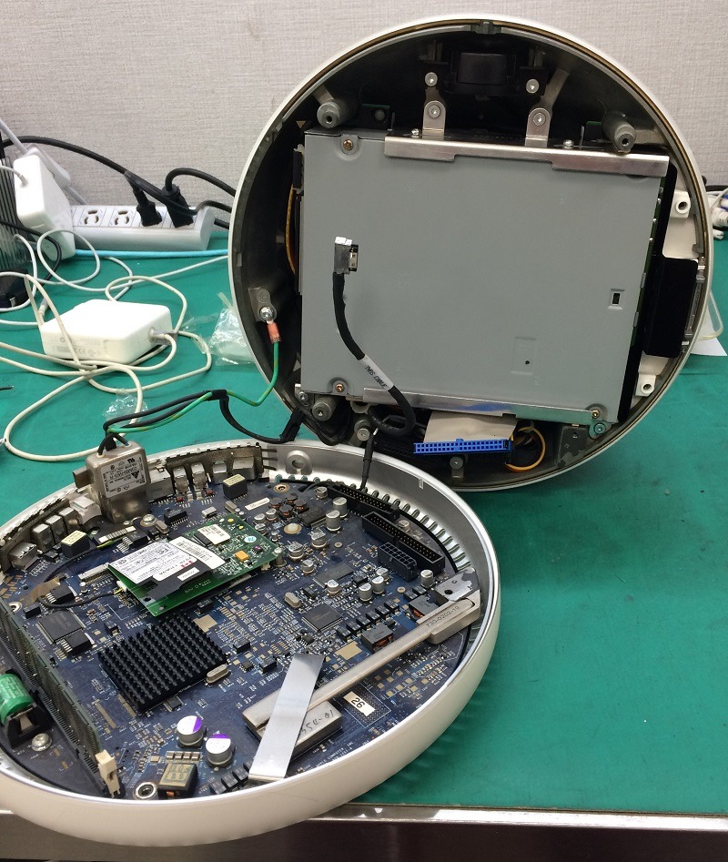 iMac G4 分解