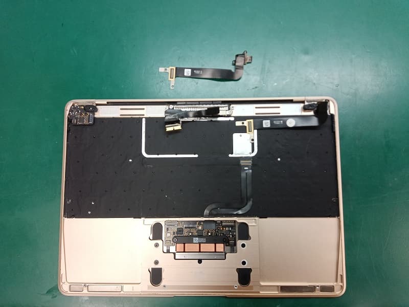 MacBook 内部
