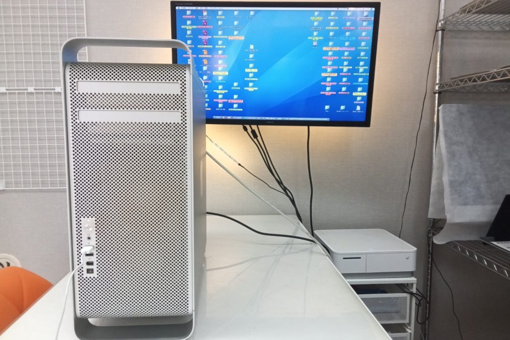 Mac Pro(2006初期型)電源が入らない症状の電源ユニット交換修理事例